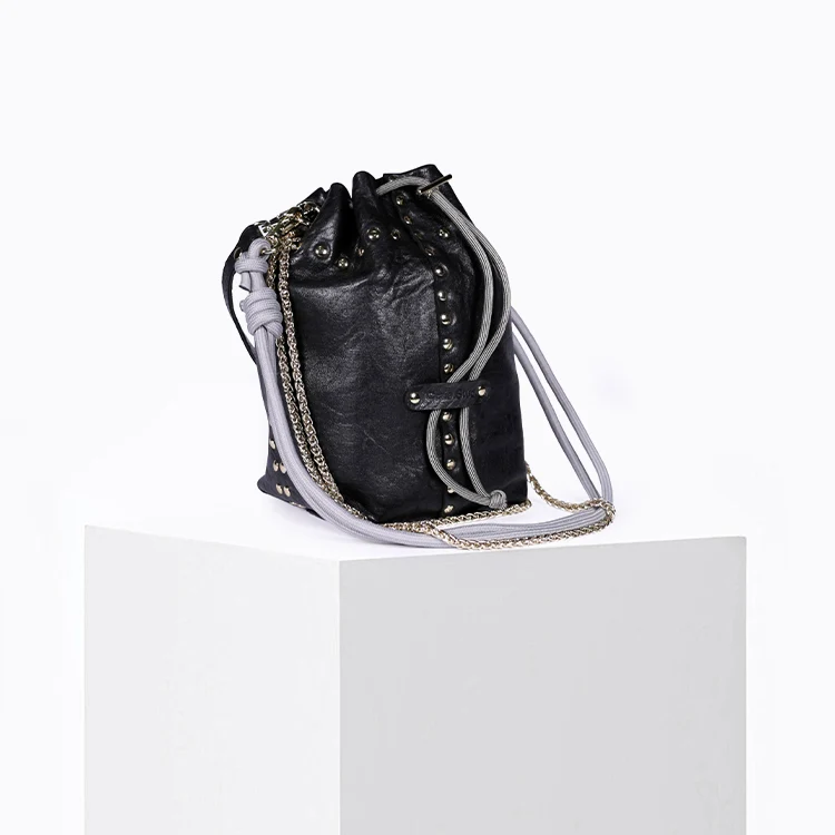 Beco_Bubble_Noir_2_d3b15ce0-996b-43d0-9136-5e2f6a70b9ad_750x